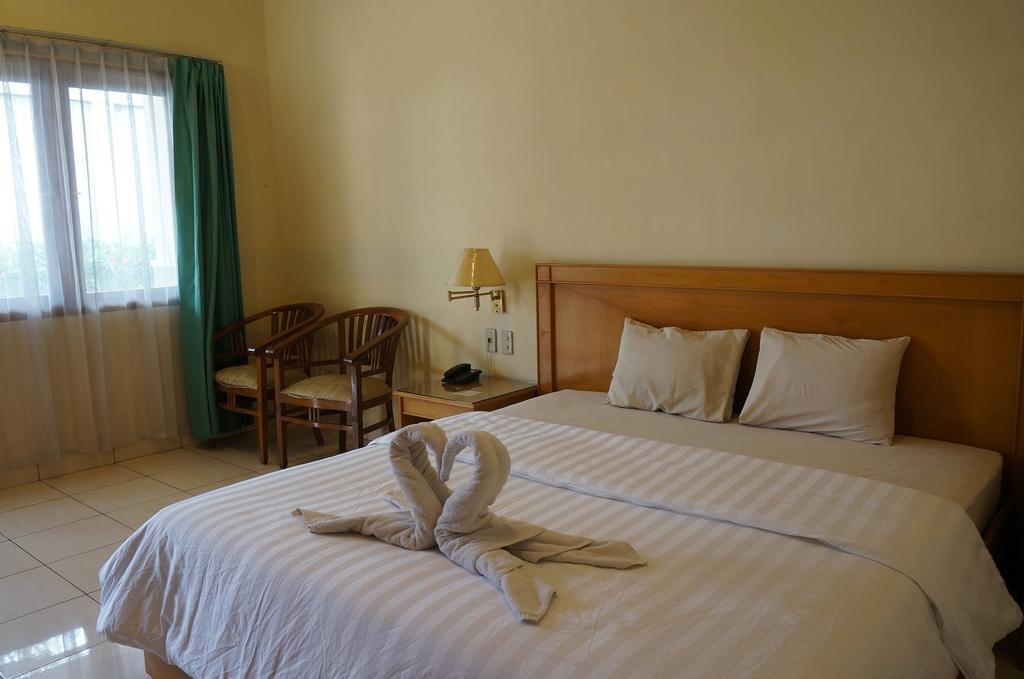 Adisurya Hotel 2*